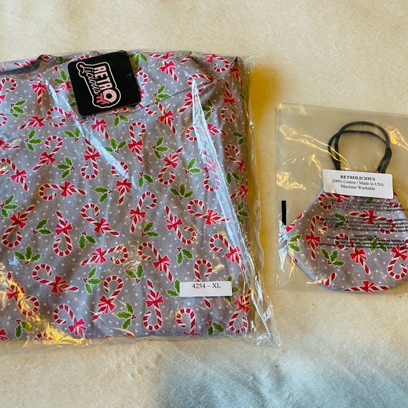 HP🎄 NWT Skirt and Mask (Candy Canes) - Picture 5 of 9